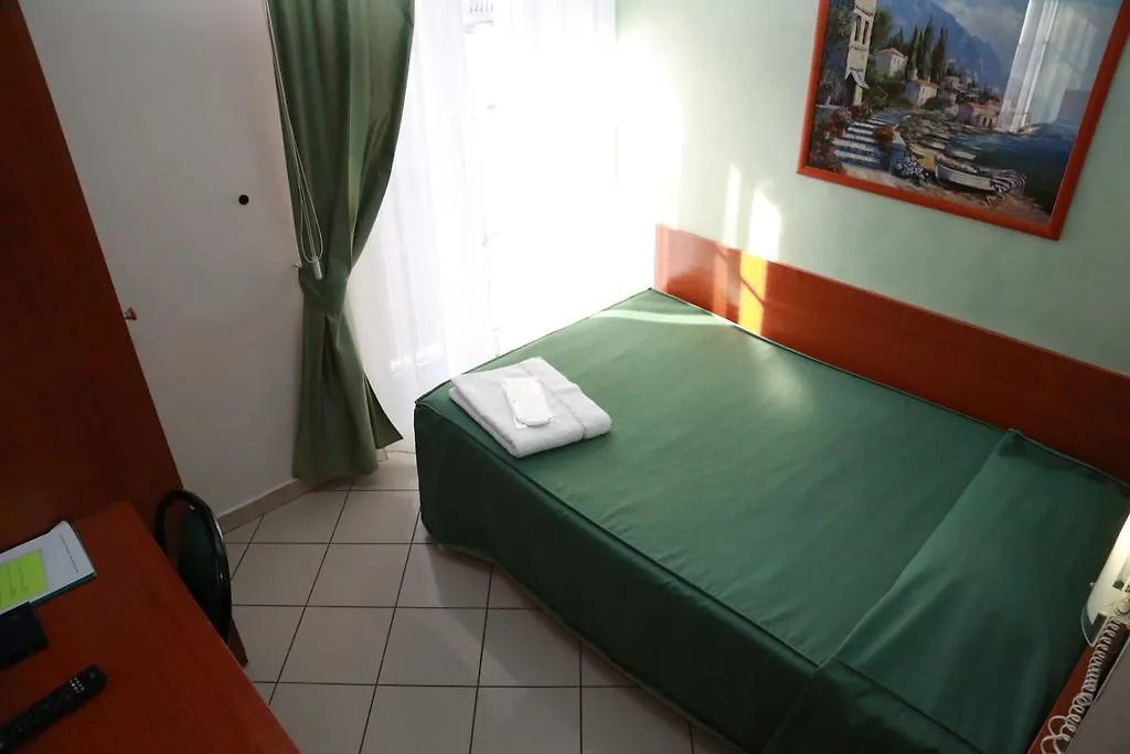 Hotel Dore Milan 3*,  Italy