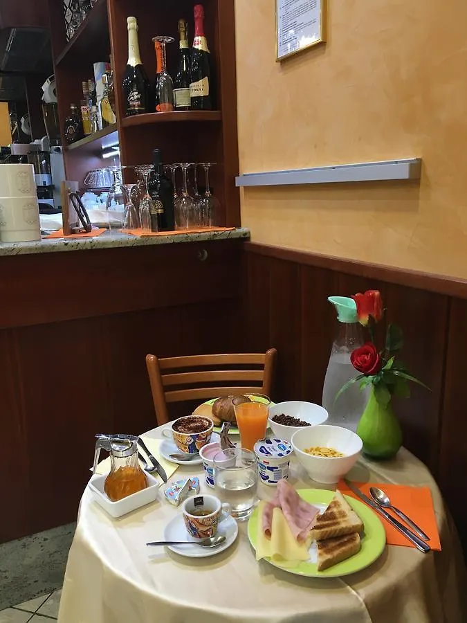 Hotel Dore Mailand 3*,